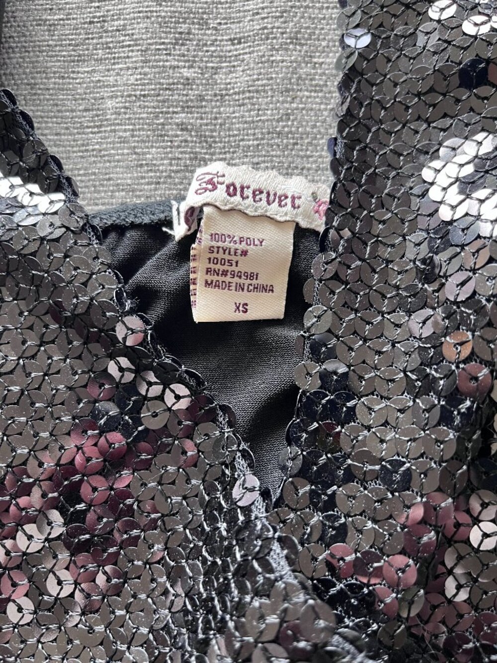 Sequined Halter Top - Picture 3 of 3